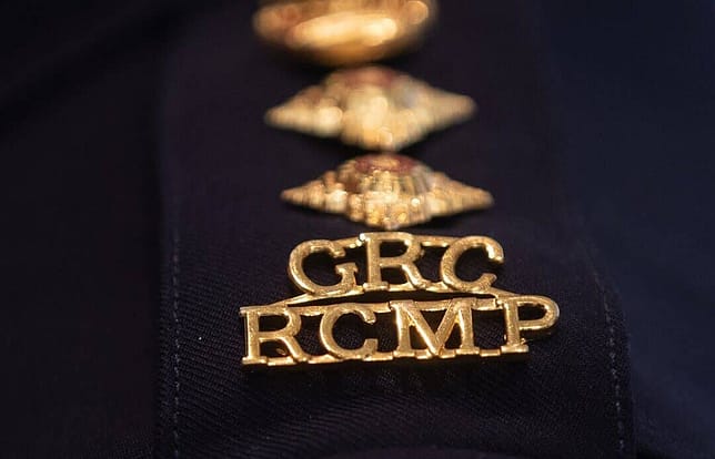 RCMP Epaulette RCMP GRC Epaulette